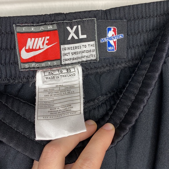 VTG 90s RARE NIKE~Chicago Bulls~TEAR AWAY WARM UP SHOOTING PANTS NBA Jordan XL - Picture 5 of 7